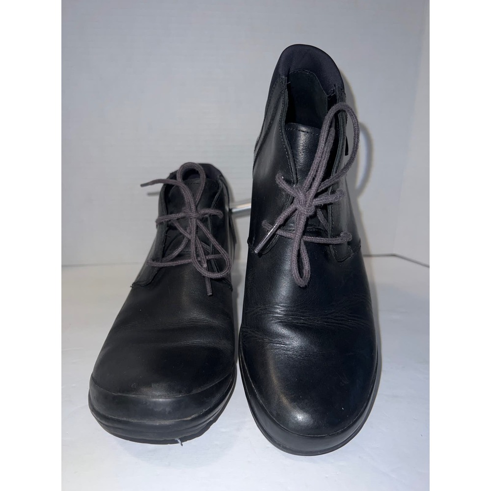 Sale !! Merrell Performance Footware size 8